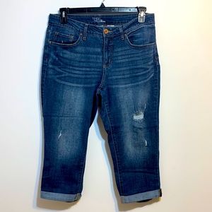 Time and True Jean Capris Woman 14